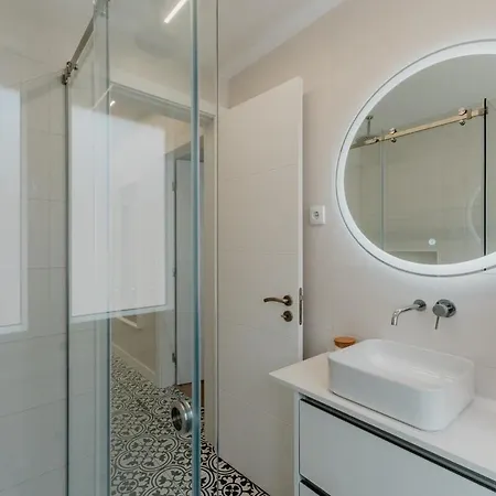 Renovated Cozy - H * リスボン