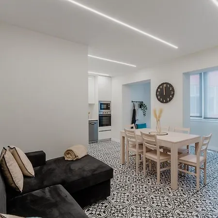 Renovated Cozy - 3e Appartement *