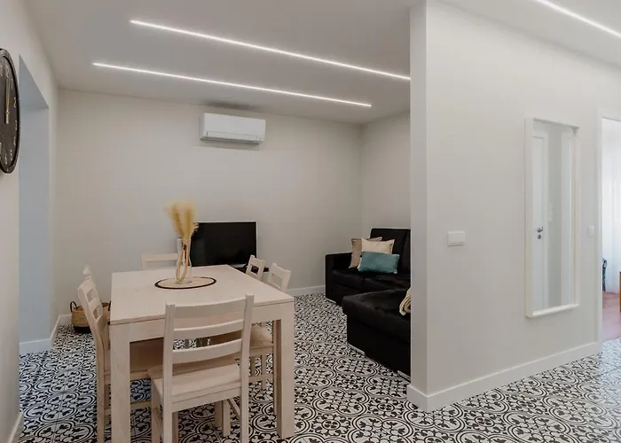 Appartement Renovated Cozy - 3e Lisboa