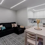 Renovated Cozy - 3e Apartamento
